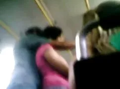 Karım ve amatör kadın ifşa kız kardeşi spor salonundan geldiğinde