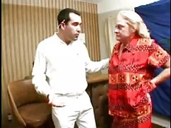 Büyük göt amator ifsalar sarışın küçük büyük at