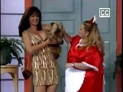 Julie Zorlanma amatör ifşalar Düşman Altın